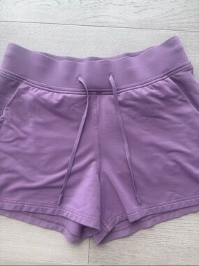 Lululemon Every Moment Shorts Vintage Quartz Purple Medium